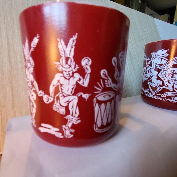 Vintage Hazel-Atlas Milk 1950s Glass Mugs Maroon Native American scenes - Picture 5 of 11